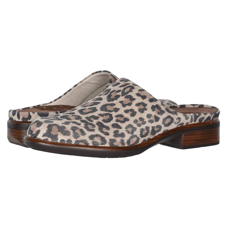 clog mules flat