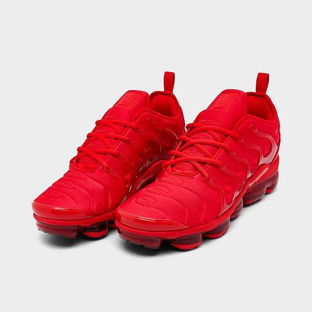 vapormax plus foot locker